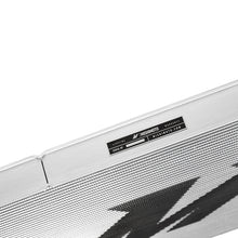 Load image into Gallery viewer, Mishimoto Radiators Mishimoto 07-17 Jeep Wrangler JK Performance Aluminum Radiator V2