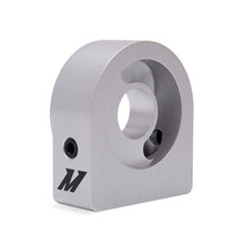 Load image into Gallery viewer, Mishimoto Oil Filter Blocks Mishimoto Silver M20 Oil Sandwich Plate