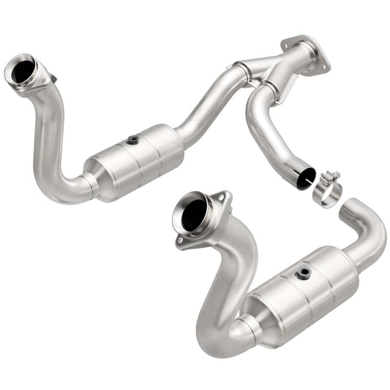 Magnaflow Catalytic Converter Direct Fit Magnaflow Conv DF 08-10 Ford F-250/F-250 SD/F-350/F-350 SD 5.4L/6.8L / F-450 SD 6.8L Y-Pipe Assembly