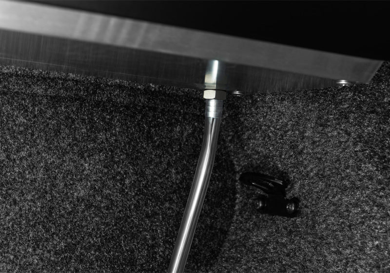 Roll-N-Lock Tonneau Covers - Retractable Roll-N-Lock 2021 Ford F-150 67.1in M-Series Retractable Tonneau Cover