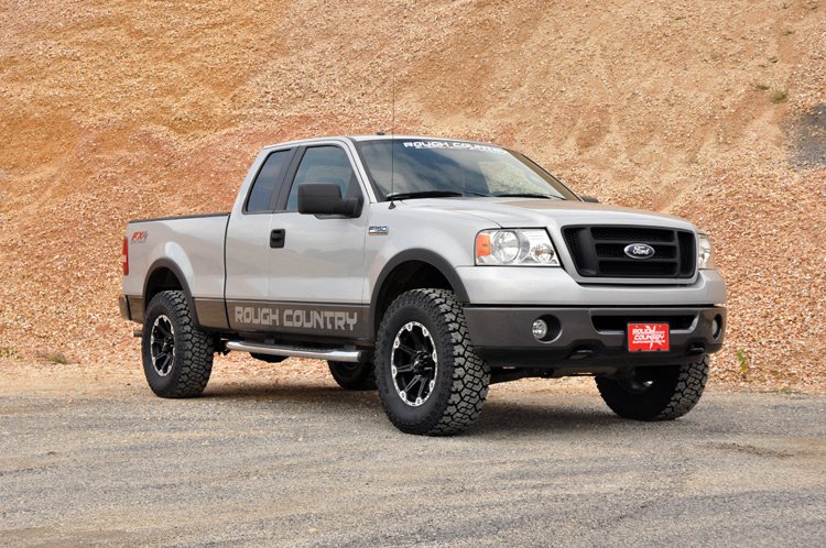 Rough Country Leveling Kit 2.0 Inch Ford Strut Leveling Kit Lifted Struts w/N3 ShocksFor 04-08 F-150 2WD Rough Country - 57032
