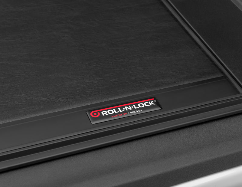 Roll-N-Lock Tonneau Covers - Retractable Roll-N-Lock 2020 Jeep Gladiator 5ft bed M-Series Retractable Tonneau Cover