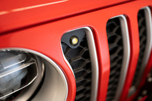 Load image into Gallery viewer, DV8 Offroad Grilles DV8 Offroad 2018+ Jeep JL Grill Amber Marker Lights