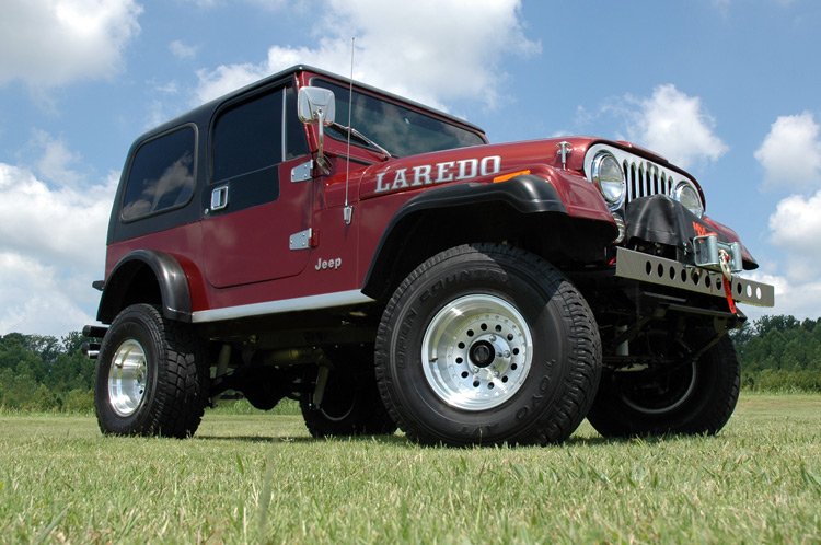 Rough Country Lift Kits 4 Inch Jeep Suspension Lift Kit 76-81 CJ 5 76-81 CJ 7 81-81 CJ 8 Scrambler Rough Country - 675-76-8130