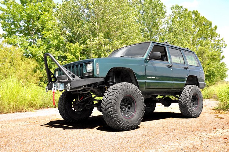 Rough Country Lift Kits 6.5 Inch Jeep X-Series Suspension Lift System 84-01 Cherokee XJ Rough Country - 69620