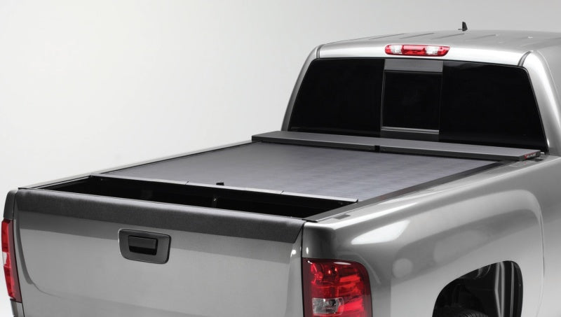 Roll-N-Lock Tonneau Covers - Retractable Roll-N-Lock 2020 Chevy Silverado / GMC Sierra 2500-3500 80-1/2in M-Series Retractable Tonneau Cover