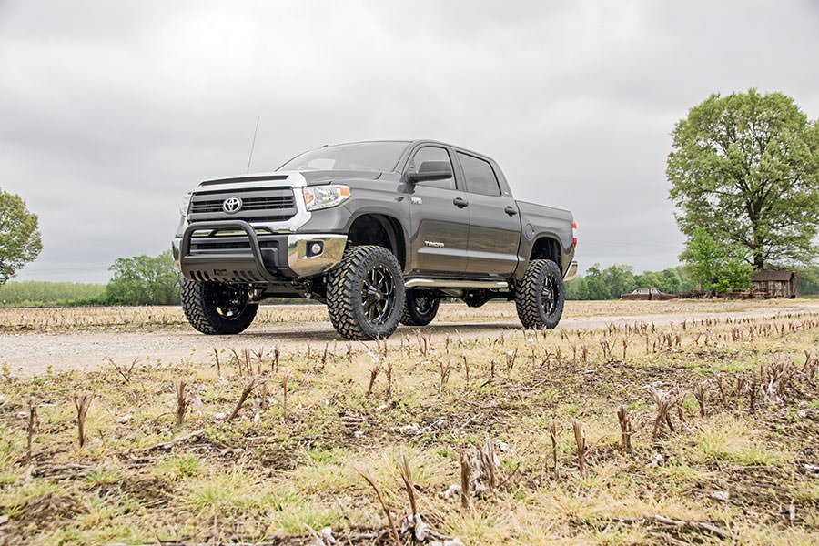 Rough Country Lift Kits 6 Inch Toyota Suspension Lift Kit w/Vertex Coilovers & V2 Shocks 07-15 Tundra Rough Country - 75457