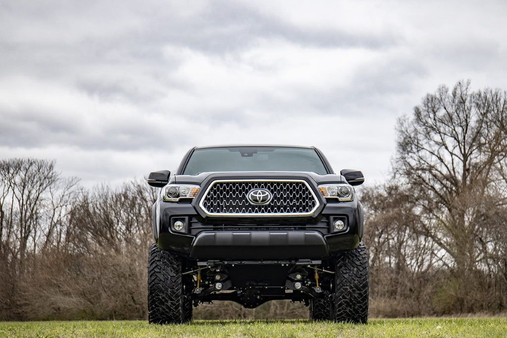 Rough Country Lift Kits 6.0 Inch Toyota Suspension Lift Kit w/ Vertex Shocks (16-20 Tacoma 4WD/2WD) Rough Country - 75850