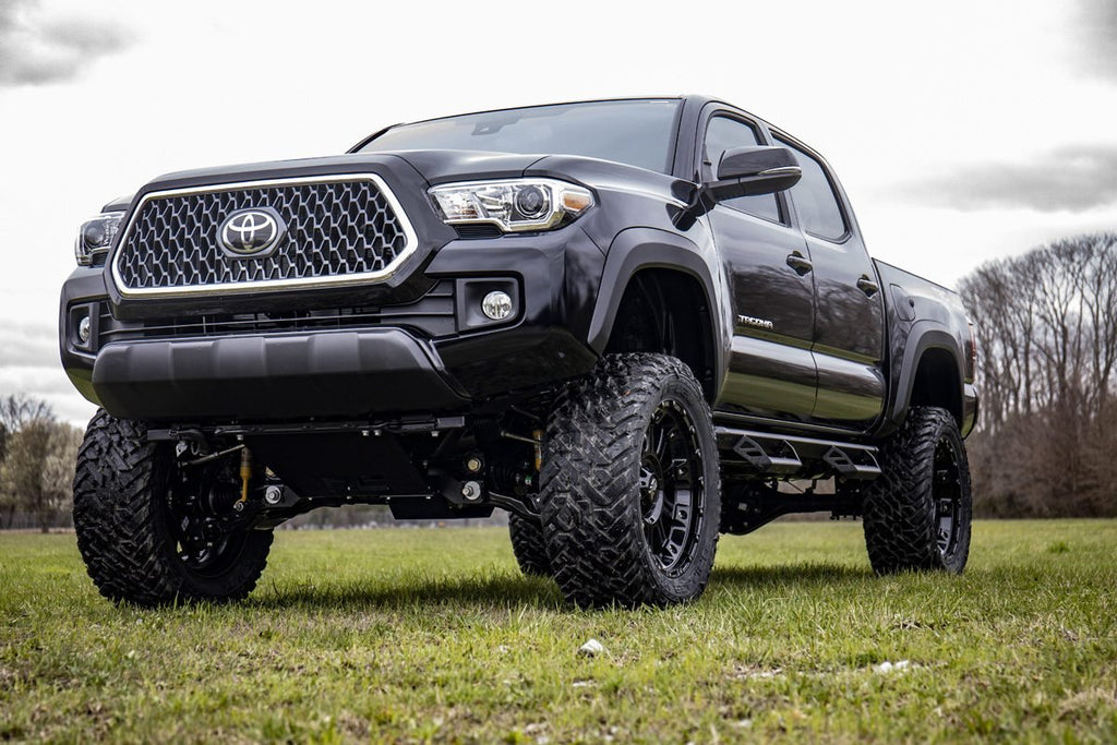 Rough Country Lift Kits 6.0 Inch Toyota Suspension Lift Kit w/ Vertex Shocks (16-20 Tacoma 4WD/2WD) Rough Country - 75850