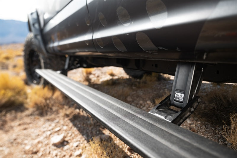 AMP Research Running Boards AMP Research 15-20 Chevy/GMC Silverado 2500-3500/Sierra 2500-3500/Crew & Double Cab PowerStep