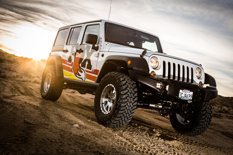 FOX Steering Stabilizer Fox 07+ Jeep JK 2.0 Factory Series 8.1in. ATS Stabilizer Steering Damper 1-5/8 in. Tie Rod