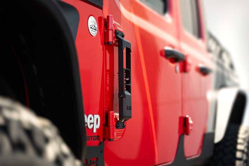 DV8 Offroad Side Steps DV8 Offroad 07-23 Jeep Gladiator/Wrangler JT/JK/JL Hinge Mounted Step