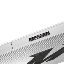 Load image into Gallery viewer, Mishimoto Radiators Mishimoto 07-17 Jeep Wrangler JK Performance Aluminum Radiator V2