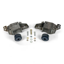 Load image into Gallery viewer, Clayton Off Road Axle Brackets Jeep Grand Cherokee Coil Mount Repair Kit 99-04 WJ Clayton Off Road - COR-1106100
