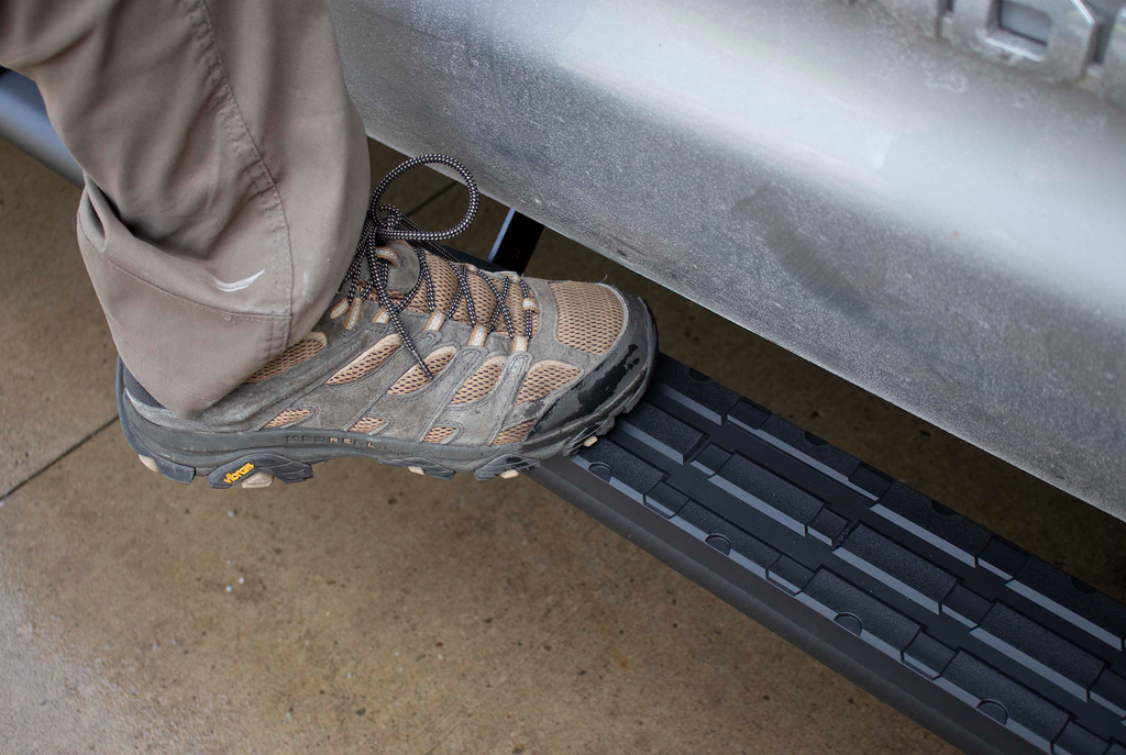 Fishbone Offroad Side Steps 07-21 Tundra Double Cab 5 Inch Oval Side Steps Fishbone Offroad - FB21386