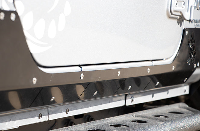 Fishbone Offroad Side Steps Wrangler Armor Panels for 18-Pres Wrangler JL 4DR Fishbone - FB23180