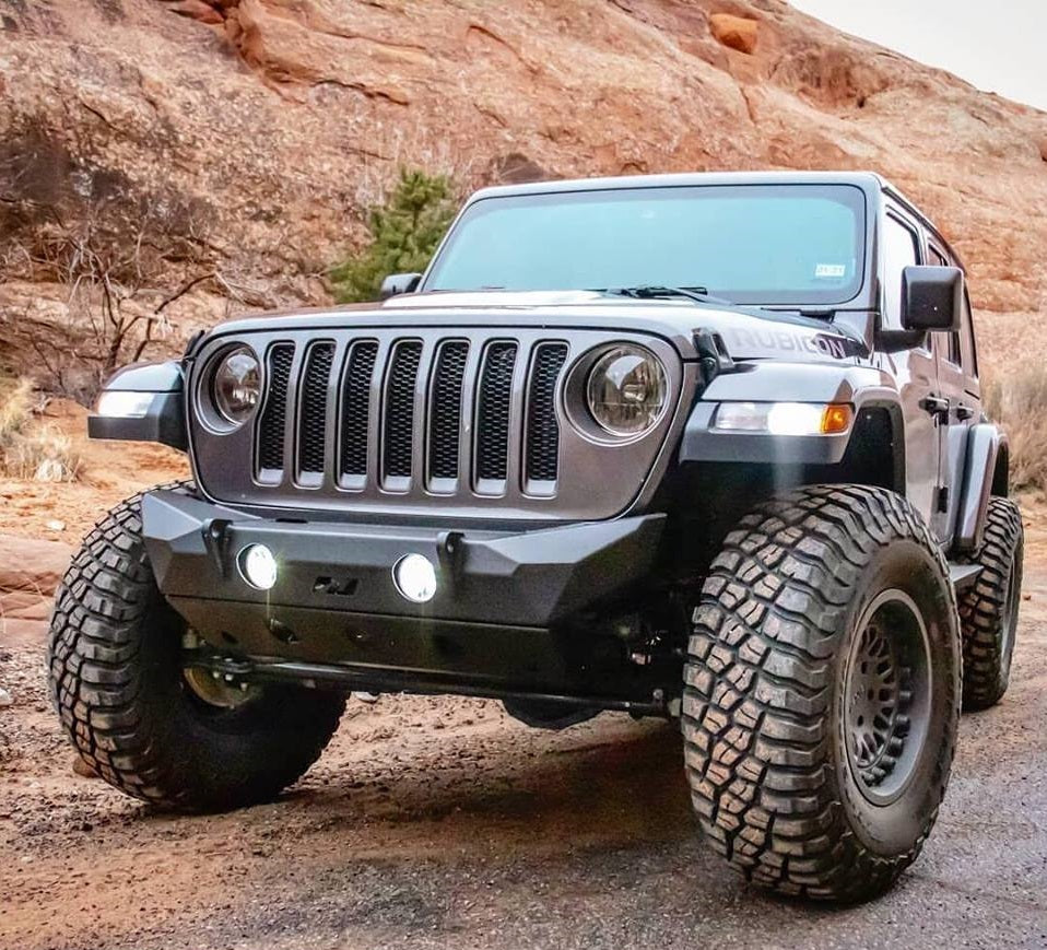 Motobilt Front Bumpers Jeep JL/Gladiator Front Bumper With Skid Plate 18+ Wrangler JL/Gladiator W/Fog Light Holes The Hammer Series Motobilt - MB1090F-MB1094