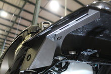 Load image into Gallery viewer, Motobilt Fenders Front Fender Chop Support Brackets for Jeep JL/JT Gladiator Rubicon (w/Two Pair of Side Marker Lights) Motobilt - MB1135-MB6500-2pr