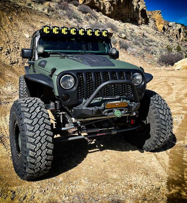 Motobilt Front Bumpers Tomahawk Frame Chop Front Bumper w/Bull Bar for Jeep JK, JL, JT Motobilt - MB1149-BB