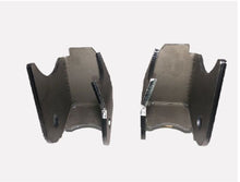 Load image into Gallery viewer, Motobilt Link Suspension Brackets and Tabs Ford Super Duty Dana 60 Lower Link Mounts Motobilt - MB4015