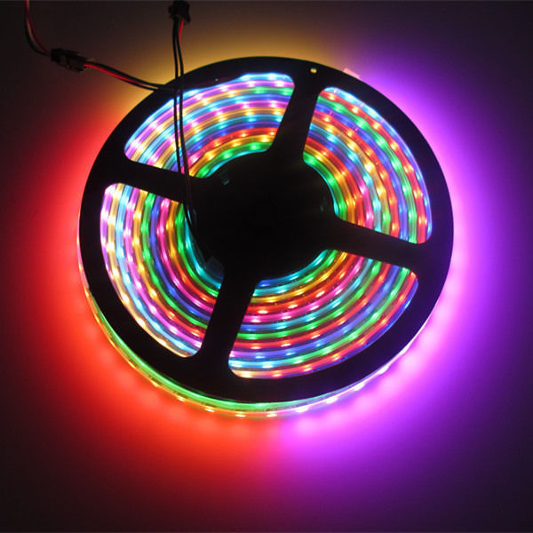 Quake LED Auxiliary Light LED Strip Light HD RGB 16 Feet No Controller - QSL491