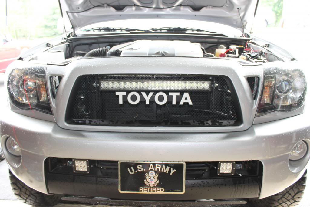 Quake LED Light Bar 30 in. LED Light Bar Single Row Rogue - QUR087