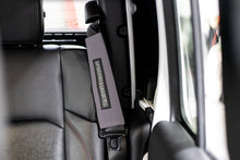 Load image into Gallery viewer, SPIDERWEBSHADE Product Grey Seatbelt Silencers JT4D