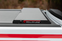 Load image into Gallery viewer, Roll-N-Lock Tonneau Covers - Retractable Roll-N-Lock 2020 Jeep Gladiator 5ft bed M-Series Retractable Tonneau Cover