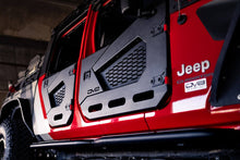 Load image into Gallery viewer, DV8 Offroad Doors DV8 Offroad 18-22 Jeep Wrangler JL/JT Spec Series Half Doors - Front Set