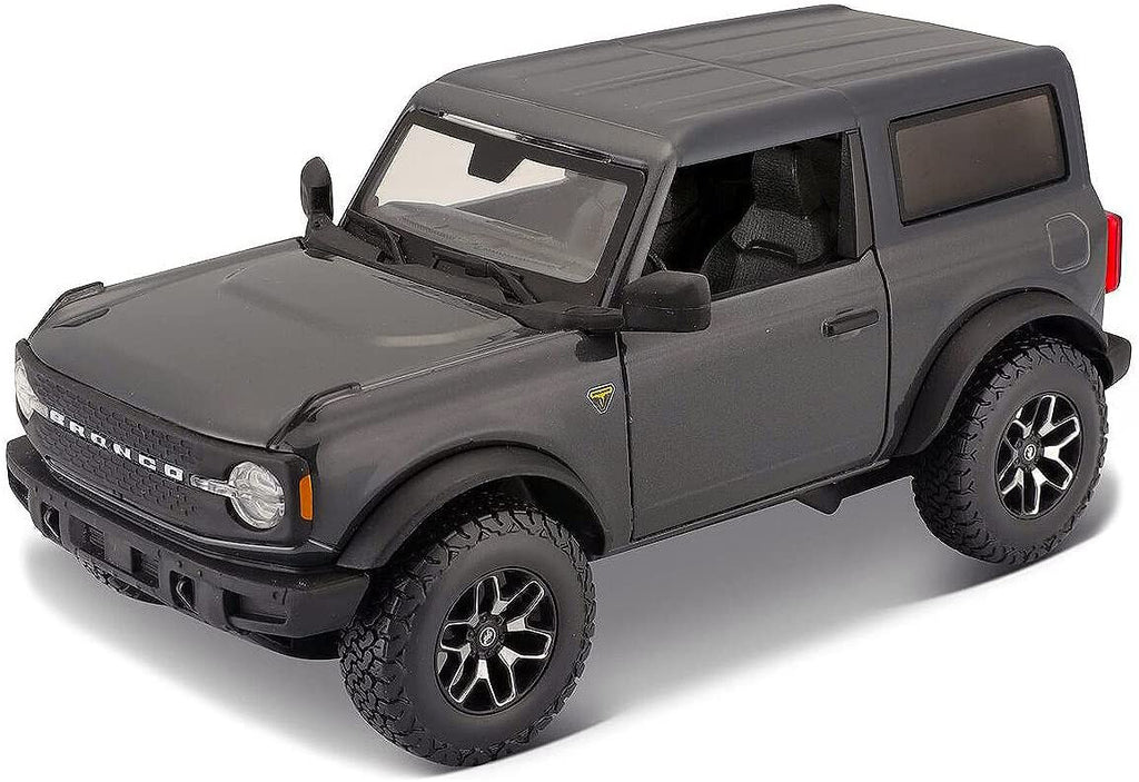 Maisto 2021 Ford Bronco Badlands Gray Metallic with Black Top Special Edition 1/24 Diecast Model Car by Maisto 31530