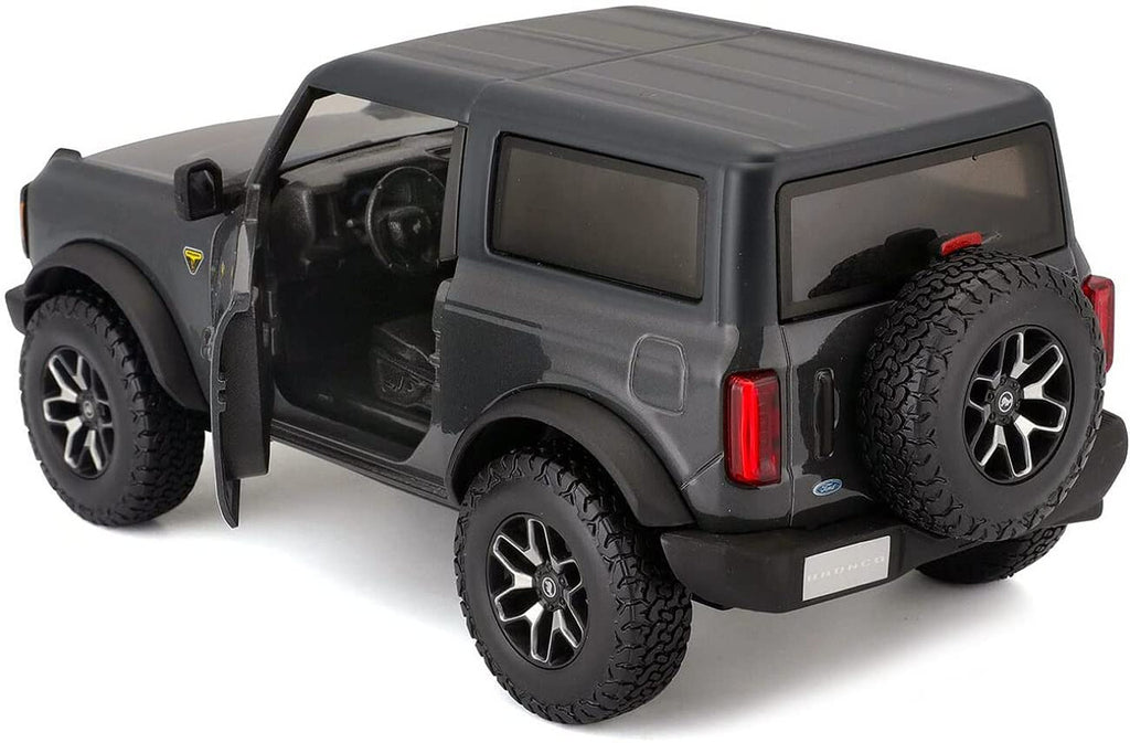 Maisto 2021 Ford Bronco Badlands Gray Metallic with Black Top Special Edition 1/24 Diecast Model Car by Maisto 31530