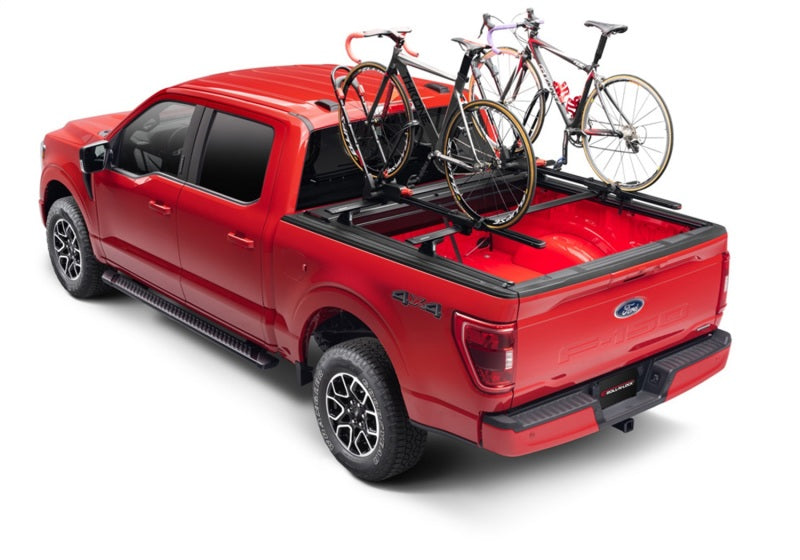 Roll-N-Lock Tonneau Covers - Retractable Roll-N-Lock 20-22 Chevrolet Silverado 2500-3500 (82.2in. Bed) A-Series XT Retractable Tonneau Cover