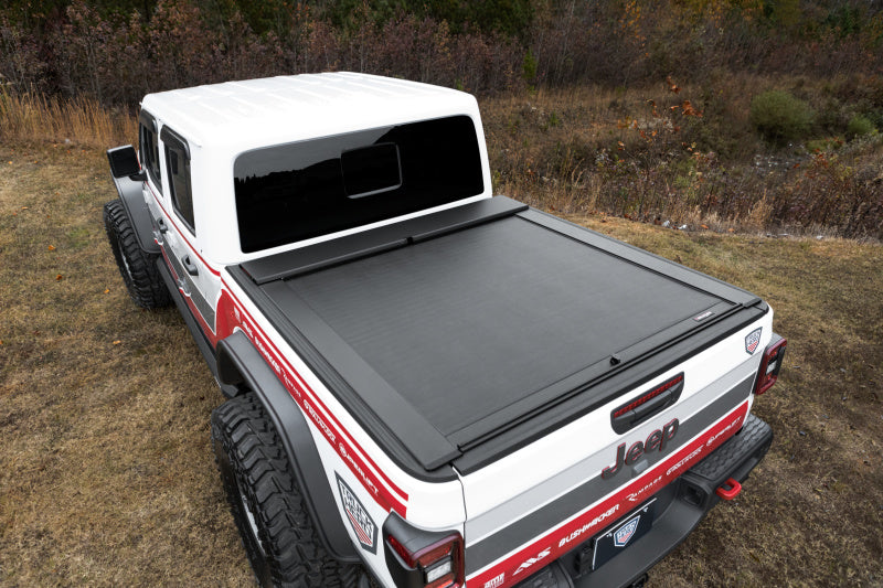 Roll-N-Lock Tonneau Covers - Retractable Roll-N-Lock 2020 Jeep Gladiator 5ft bed M-Series Retractable Tonneau Cover