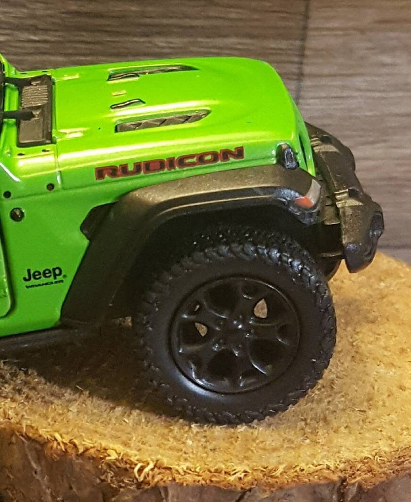 Offroad Trading Company Jeep Wrangler JL Green Ornament with Christmas Tree