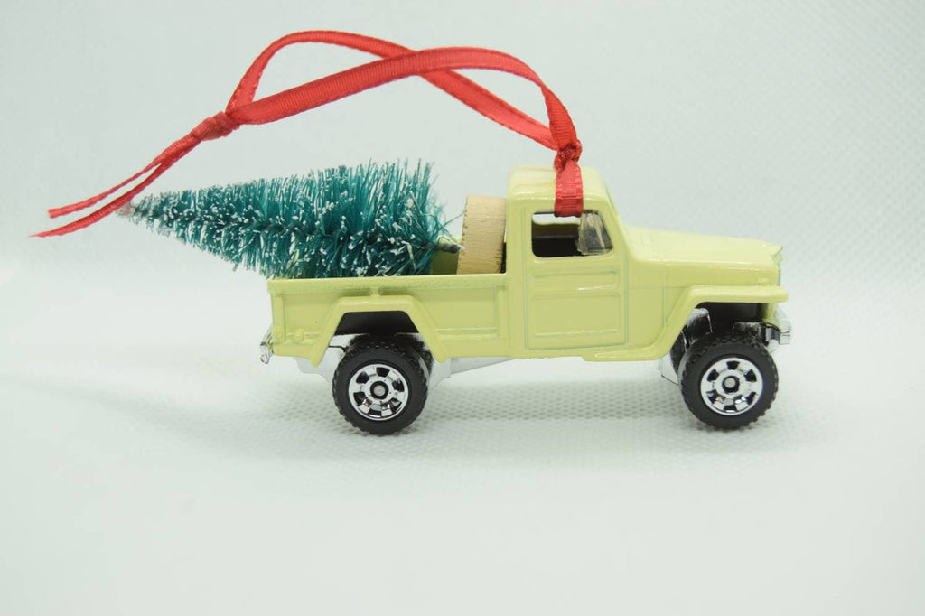 Offroad Trading Company Jeep Willys Truck with Tree Tan