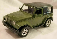 Load image into Gallery viewer, Jada Toys JADA 1:32 JUST TRUCKS - 2014 JEEP WRANGLER Green)