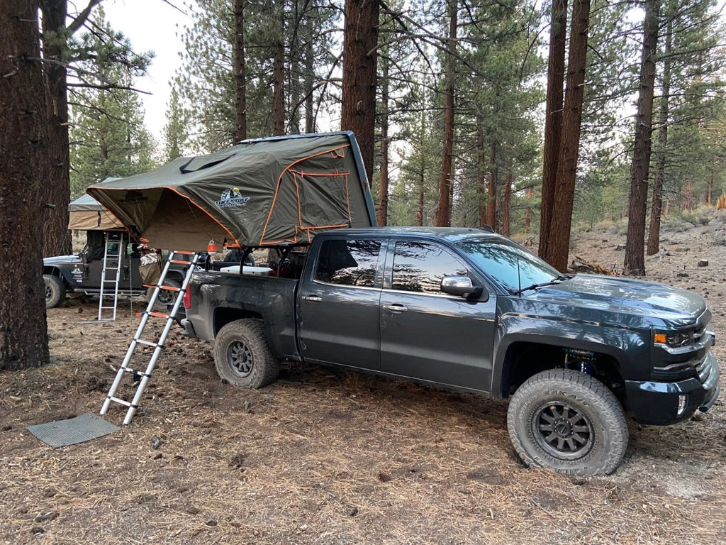 Tuff Stuff Overland Roof Top Tent Tuff Stuff ALPHA® Hard Top Side Open Tent, Gray, 3+ Person